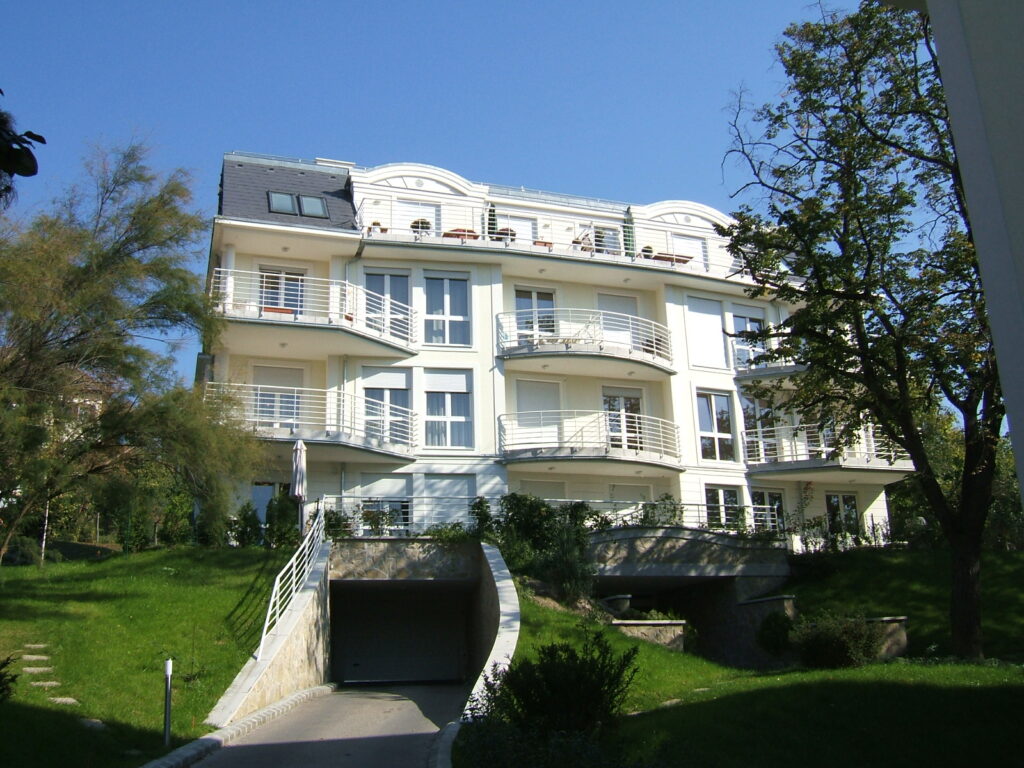 Felvinci út, 2006